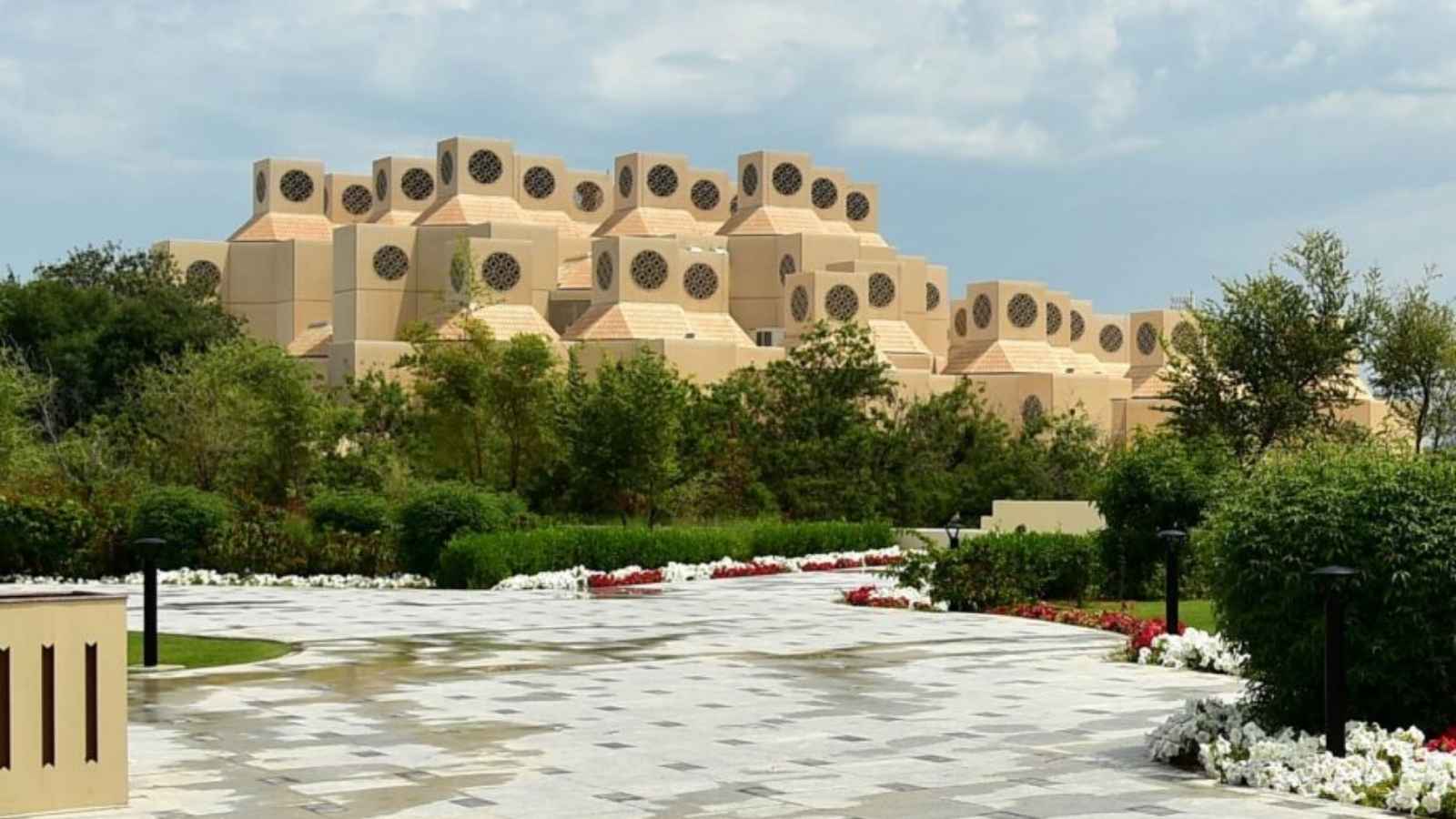 Educational and institutional campuses